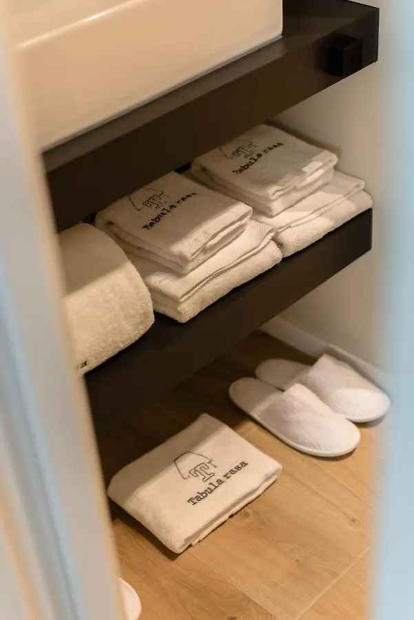 'Tabula Rasa Exclusive Rooms' Bari 0*,  Italy