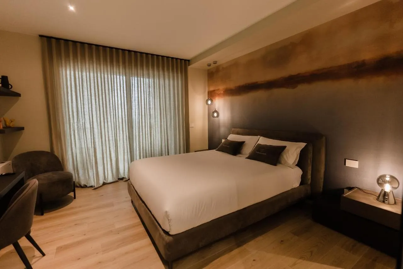 'Tabula Rasa Exclusive Rooms' Bari Italy