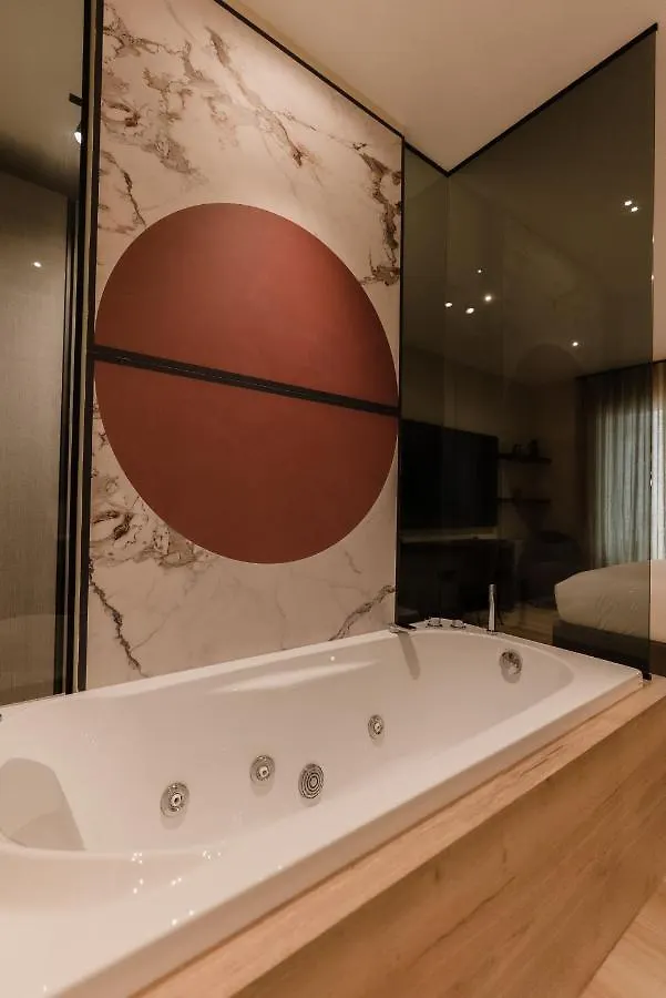 'Tabula Rasa Exclusive Rooms' Bari 0*,  Itália